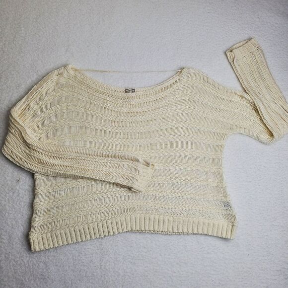 Kirra XL Knit Cropped Ling Sleeves Blouse - Picture 13 of 14